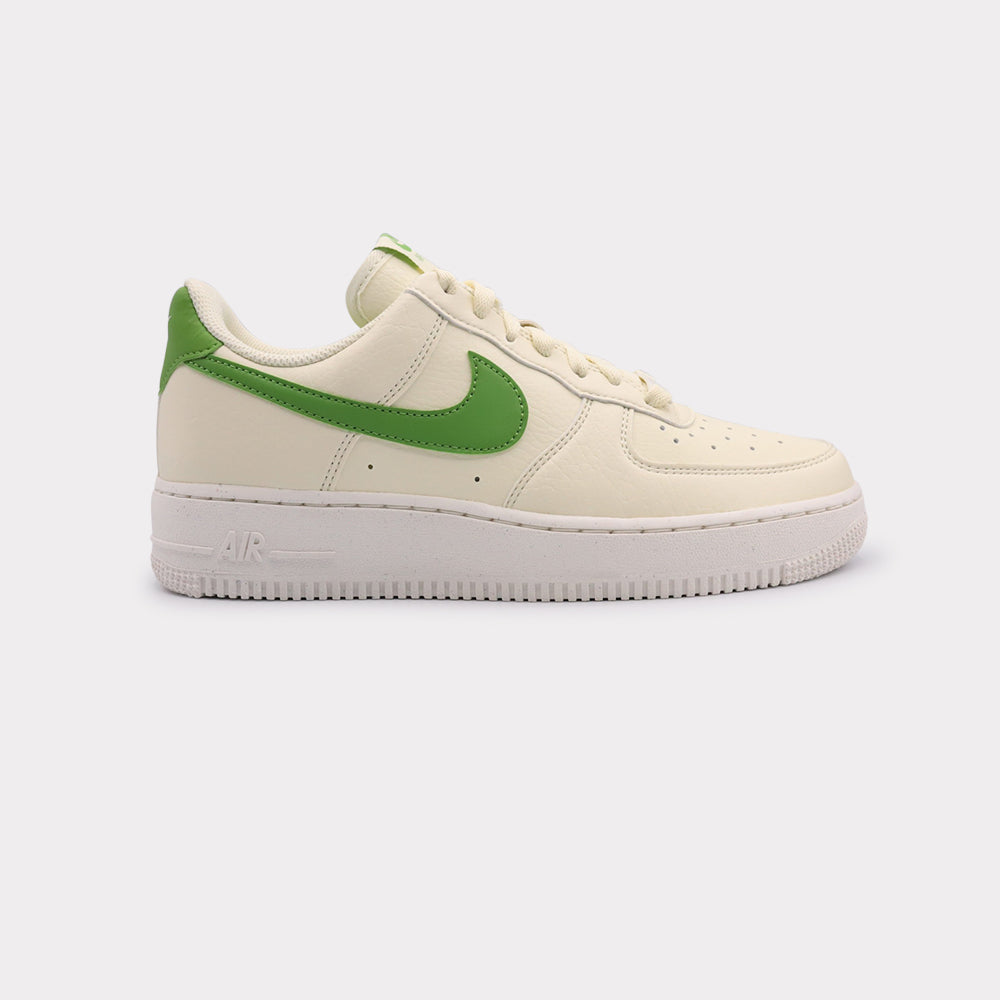 Nike Air Force 1 Next Nature - Chlorophyll - Bild 1