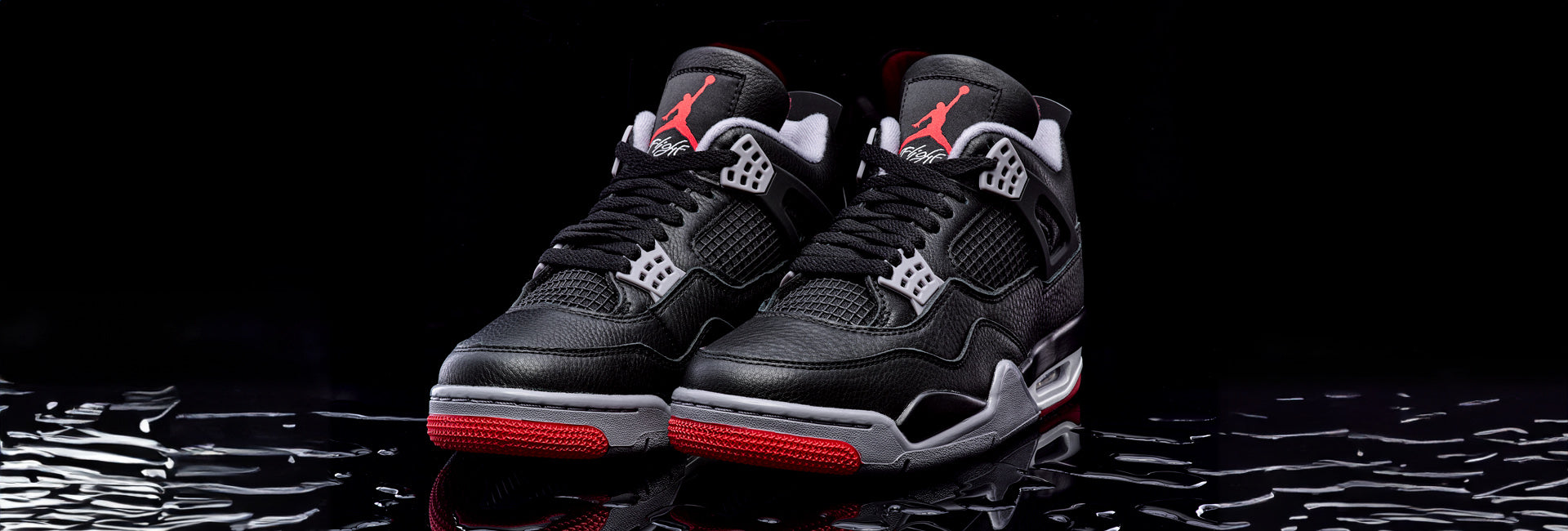 Nike Air Jordan 4  - Bred Reimagined Titelbild von vorne