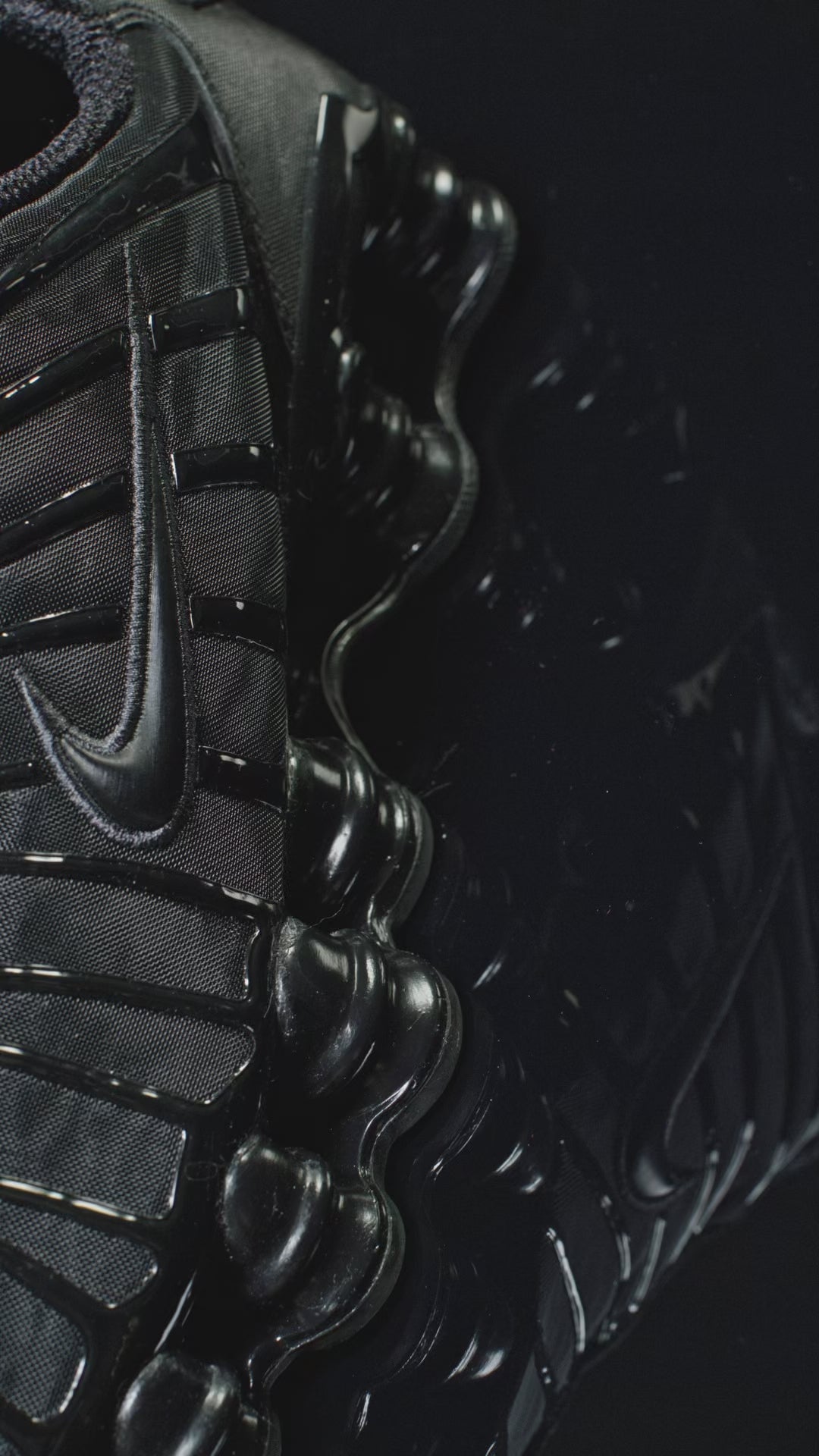 all black nike shox tl